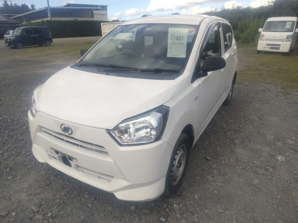 Daihatsu Mira e:S LA360S 2019